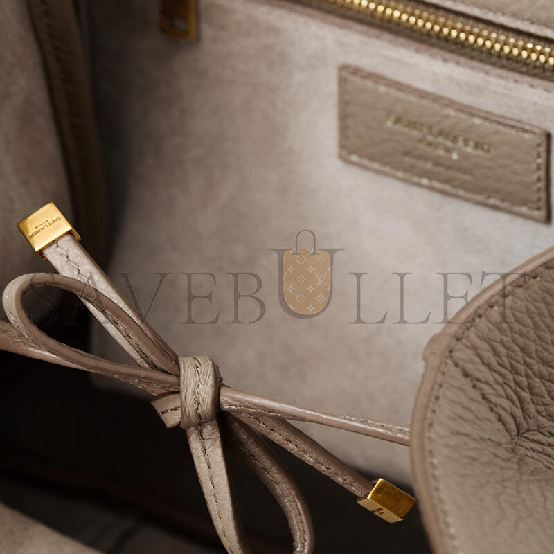 Y51 LE 5 À 7 SMALL BEA IN GRAINED LEATHER 779029AADUU1346 (28*23*13cm)